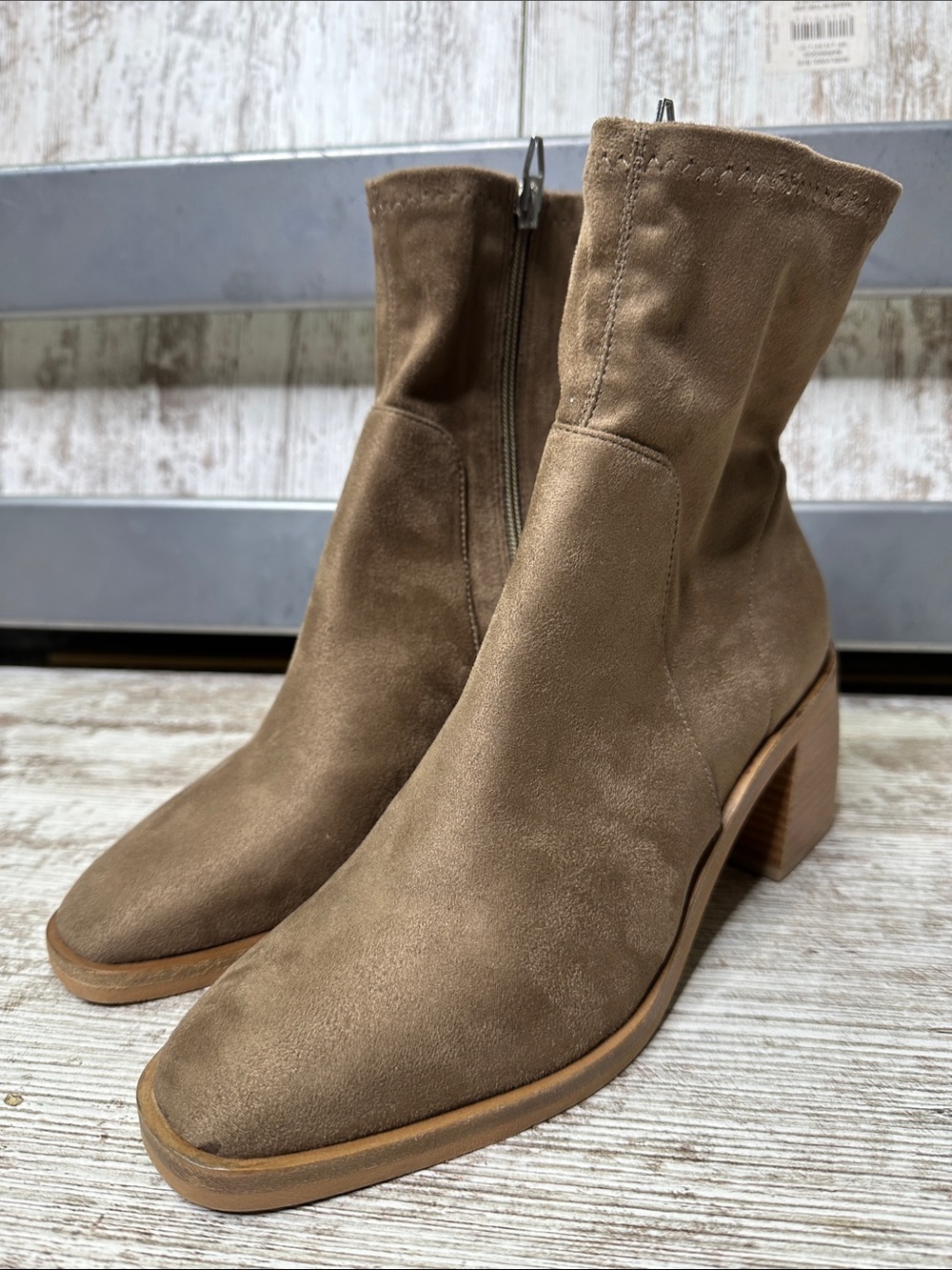 Dolce Vita Indiga Taupe Western Ankle Boots Women's 7 Sock Bootie NWOB - Picture 9 of 11